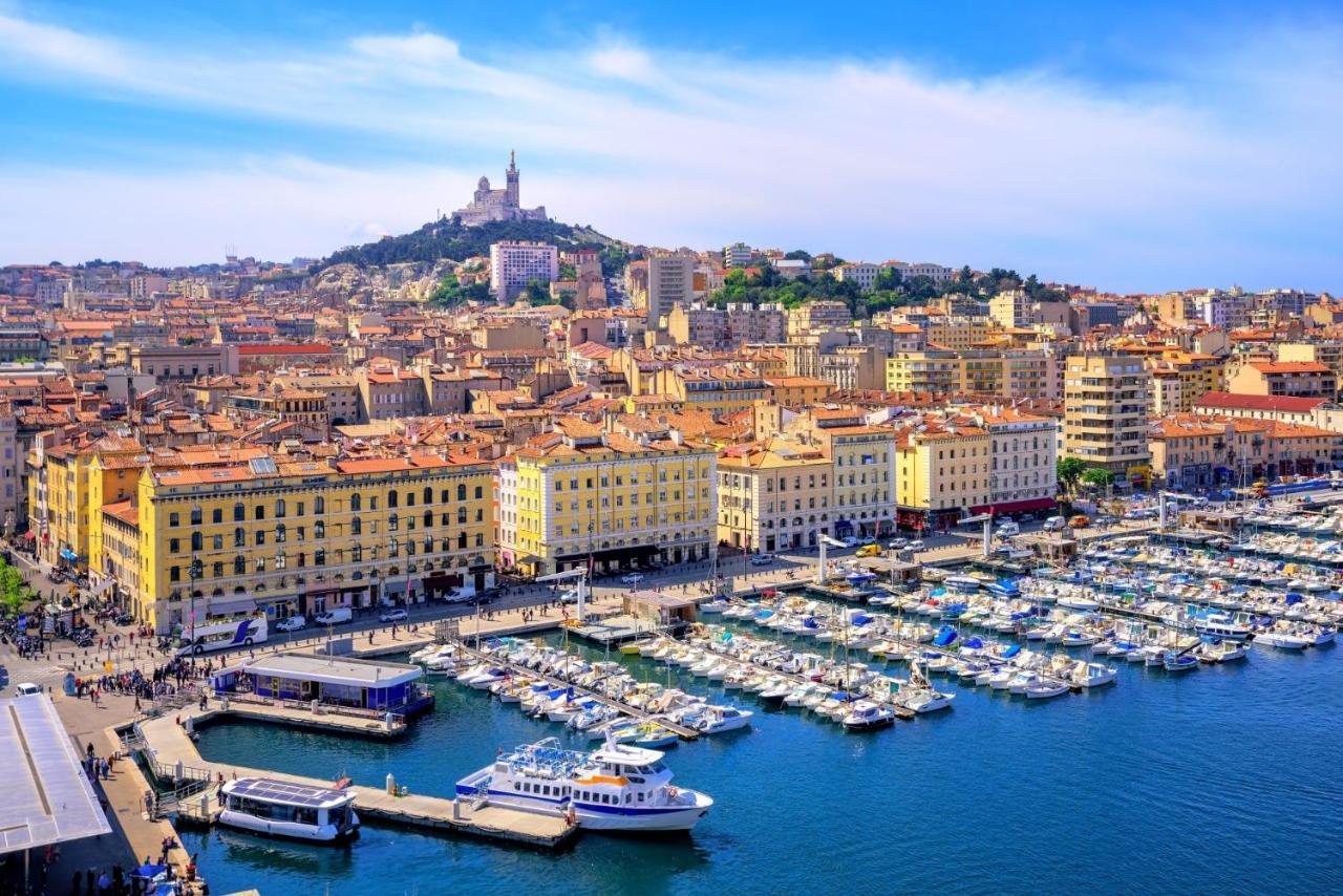 بيرتويس Logement Prive, Spacieux Et Moderne, Situe Entre Le Luberon, La Cote Marseillaise, La Provence Et Ses Richesses. المظهر الخارجي الصورة